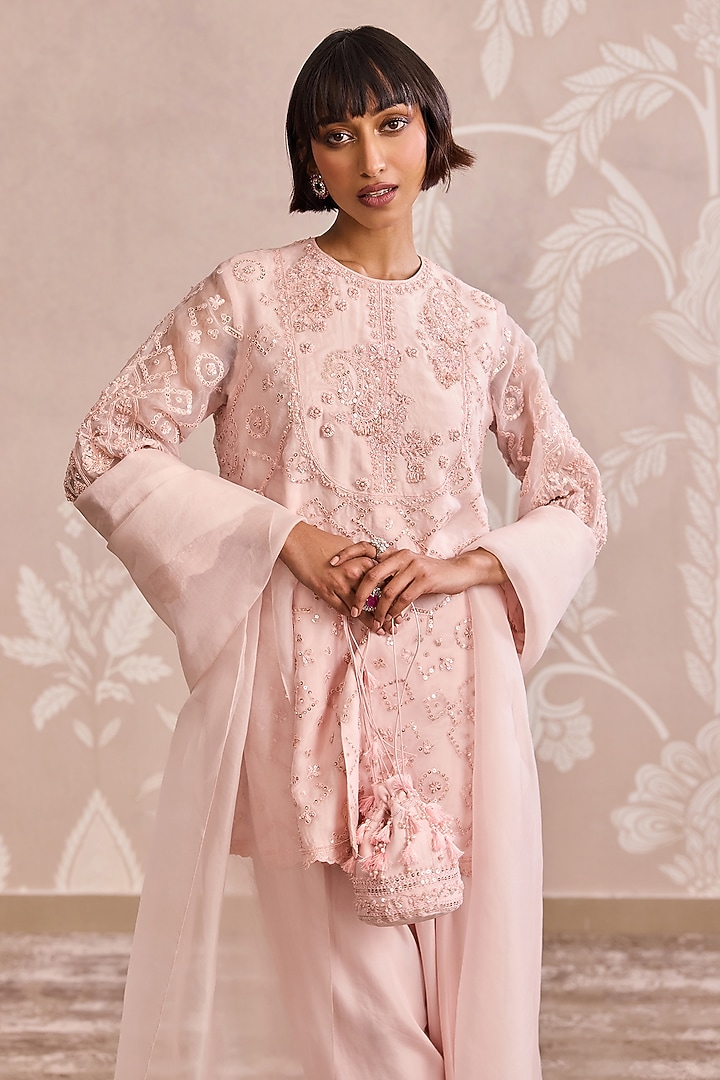 Powder Pink Organza Placement Embroidered Kurta Set by Ridhi Mehra at Pernia's Pop Up Shop