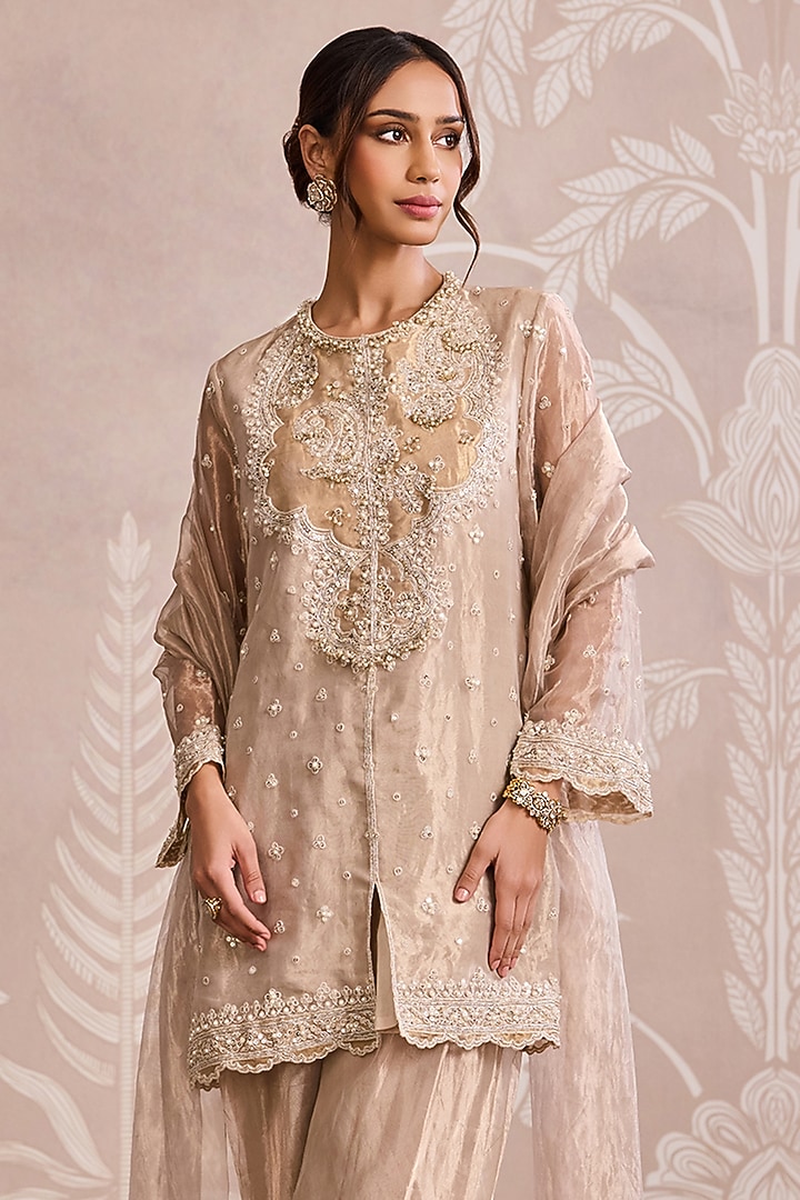 Water Gold Tissue Embroidered Kurta Set by Ridhi Mehra at Pernia's Pop Up Shop
