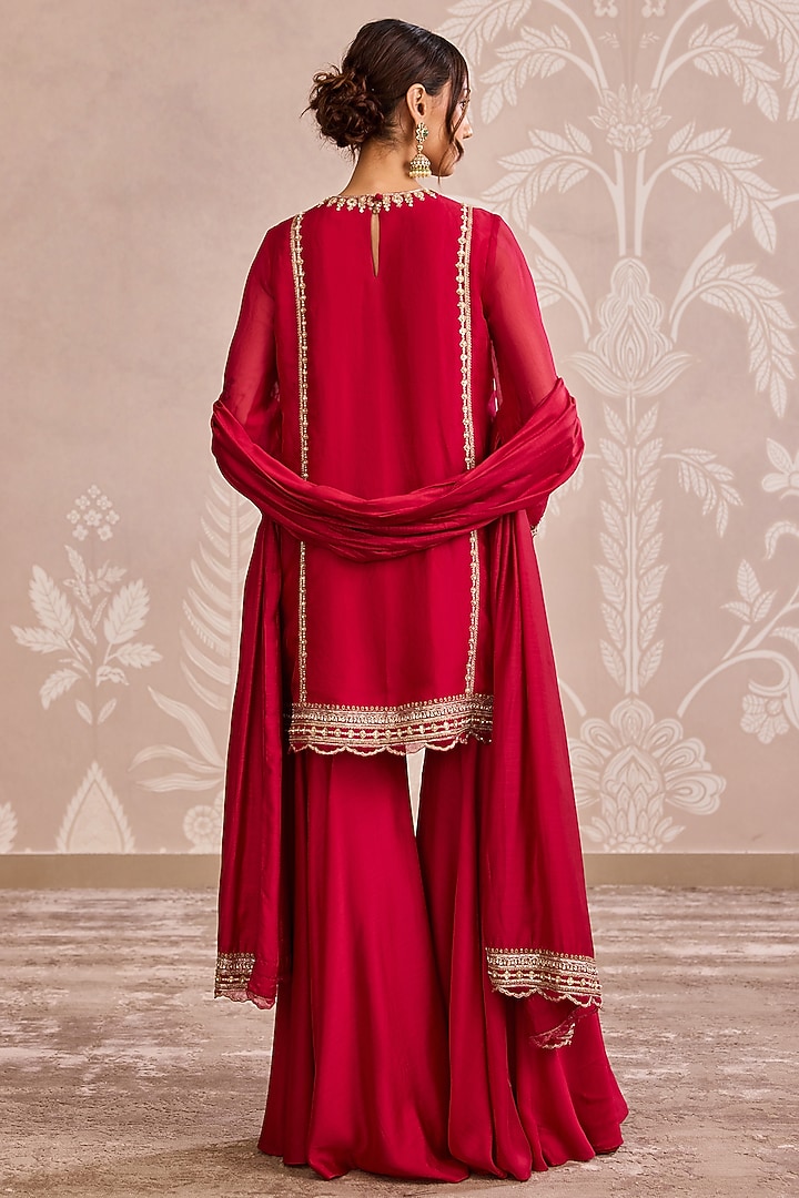 Red Fine Silk Gharara Set by Ridhi Mehra at Pernia's Pop Up Shop