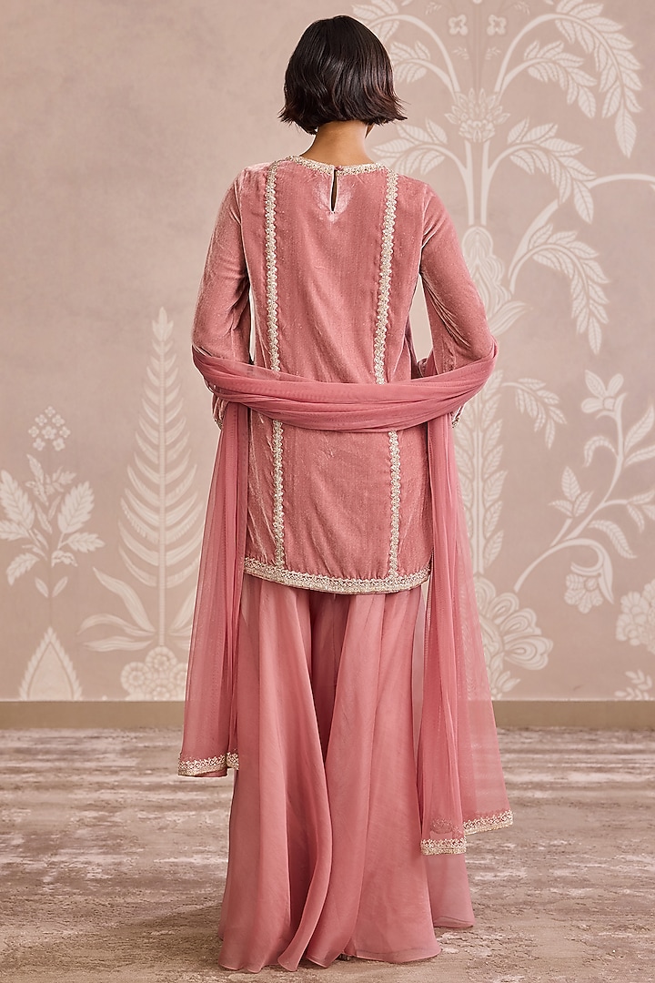 Onion Pink Organza Gharara Set by Ridhi Mehra at Pernia's Pop Up Shop