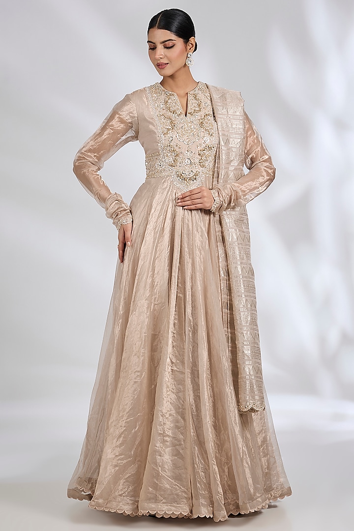Water Gold Tissue Embroidered Bridal Anarkali Set by Ridhi Mehra at Pernia's Pop Up Shop