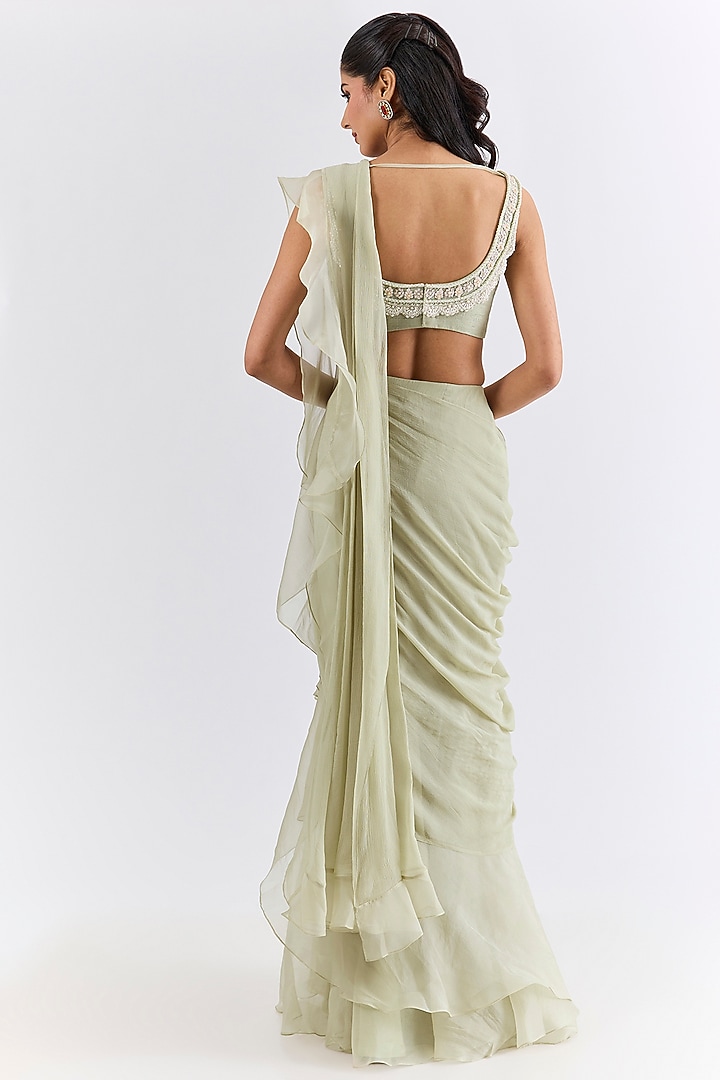 Silver Green Chiffon & Organza Draped Reception Saree Set by Ridhi Mehra at Pernia's Pop Up Shop