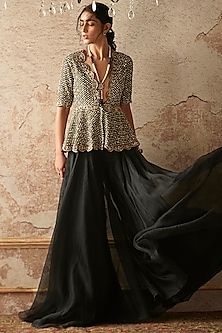 product-color-Black