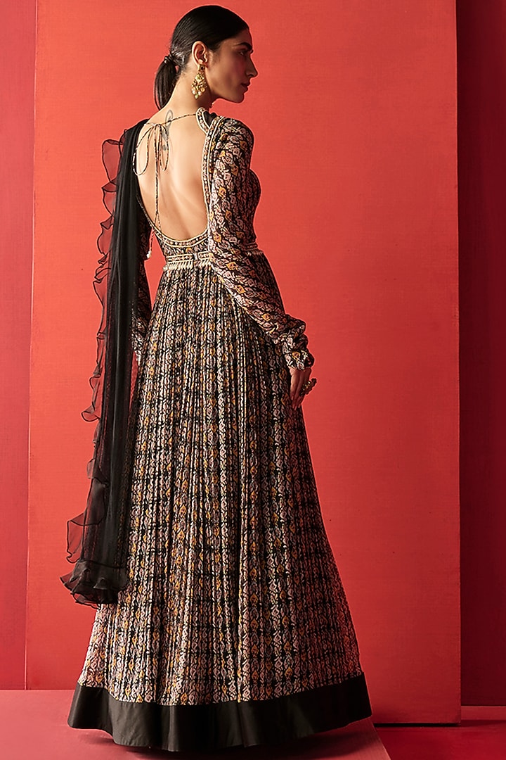 Black Embroidered & Printed Wedding Anarkali Set by Ridhi Mehra at Pernia's Pop Up Shop