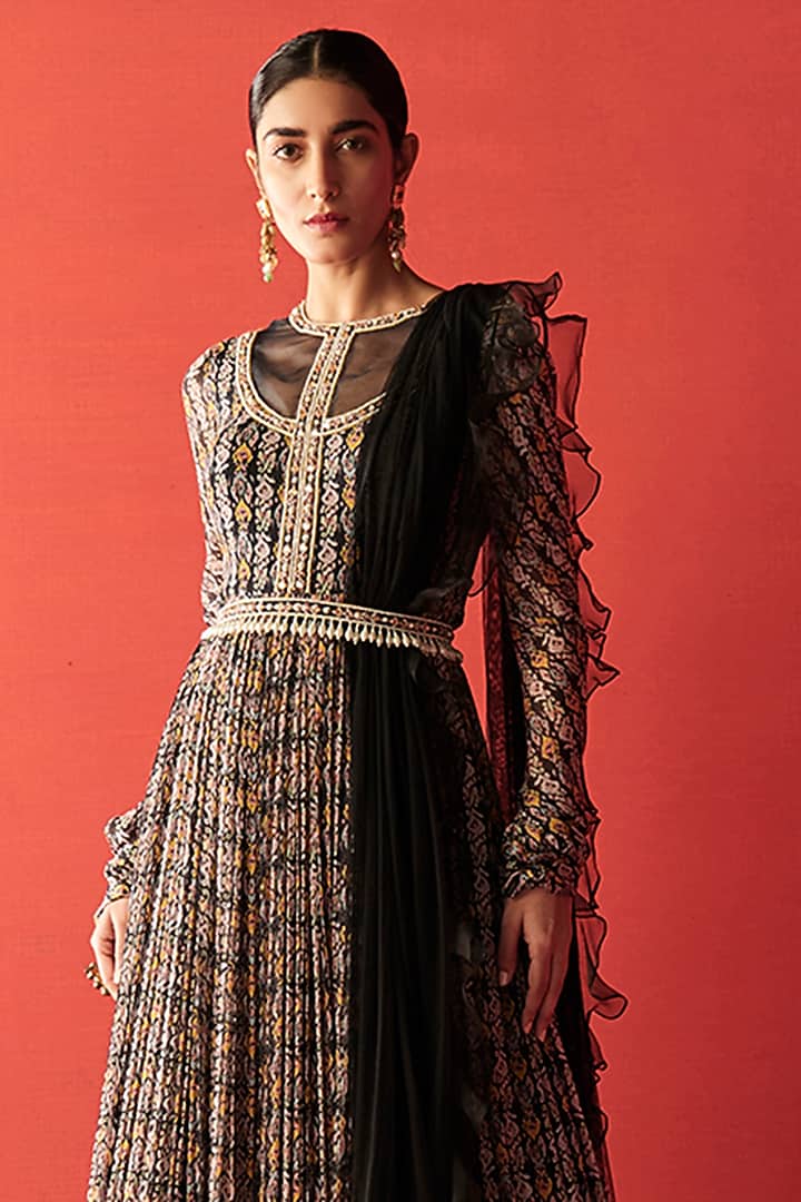 Black Embroidered & Printed Wedding Anarkali Set by Ridhi Mehra at Pernia's Pop Up Shop