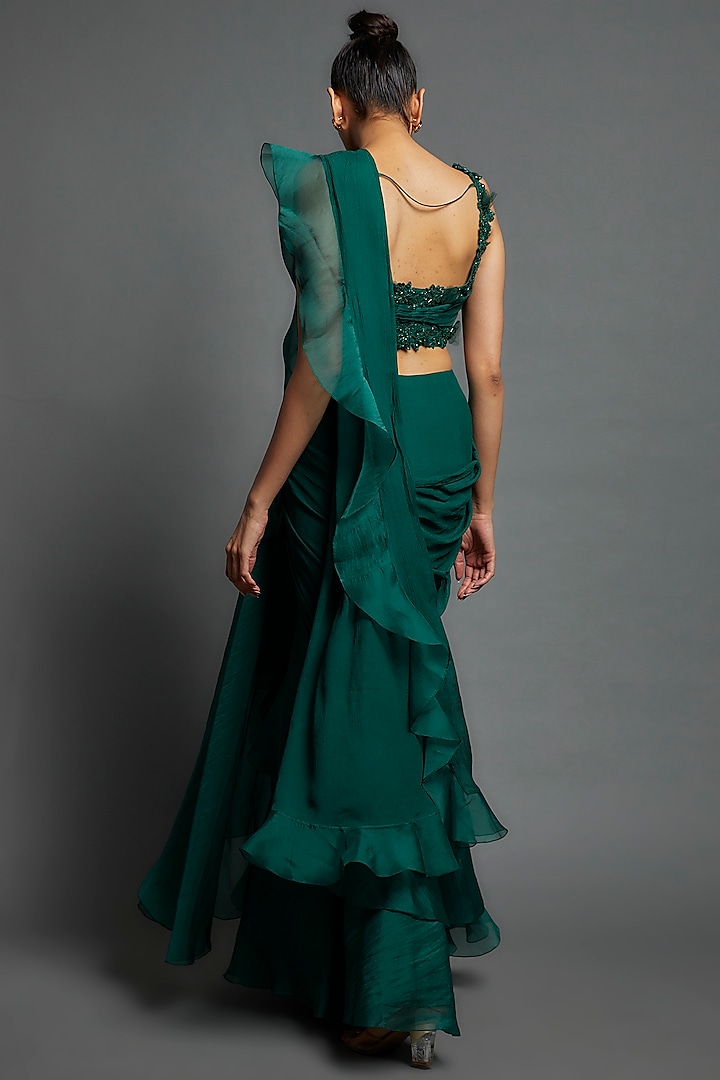 Emerald Green Organza Draped Reception Saree Set by Ridhi Mehra at Pernia's Pop Up Shop