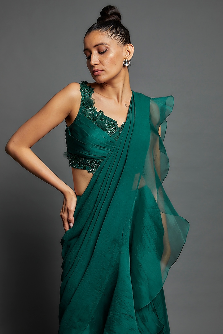 Emerald Green Organza Draped Reception Saree Set by Ridhi Mehra at Pernia's Pop Up Shop