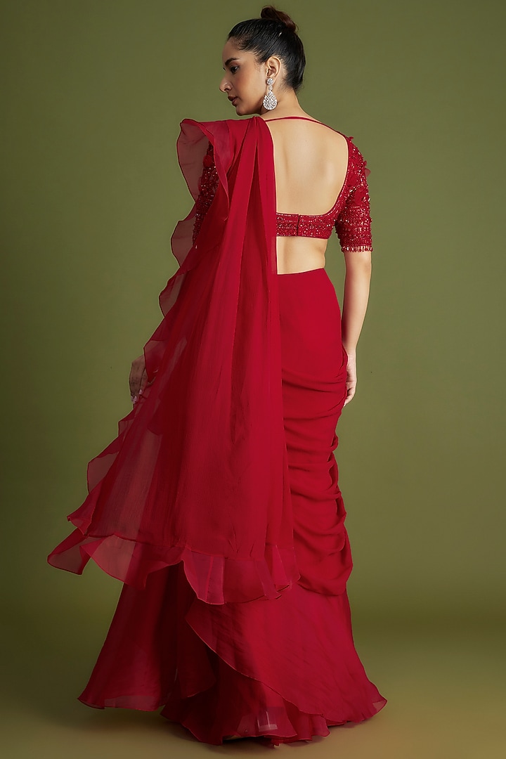 Red Chiffon Organza Draped Reception Saree Set by Ridhi Mehra at Pernia's Pop Up Shop