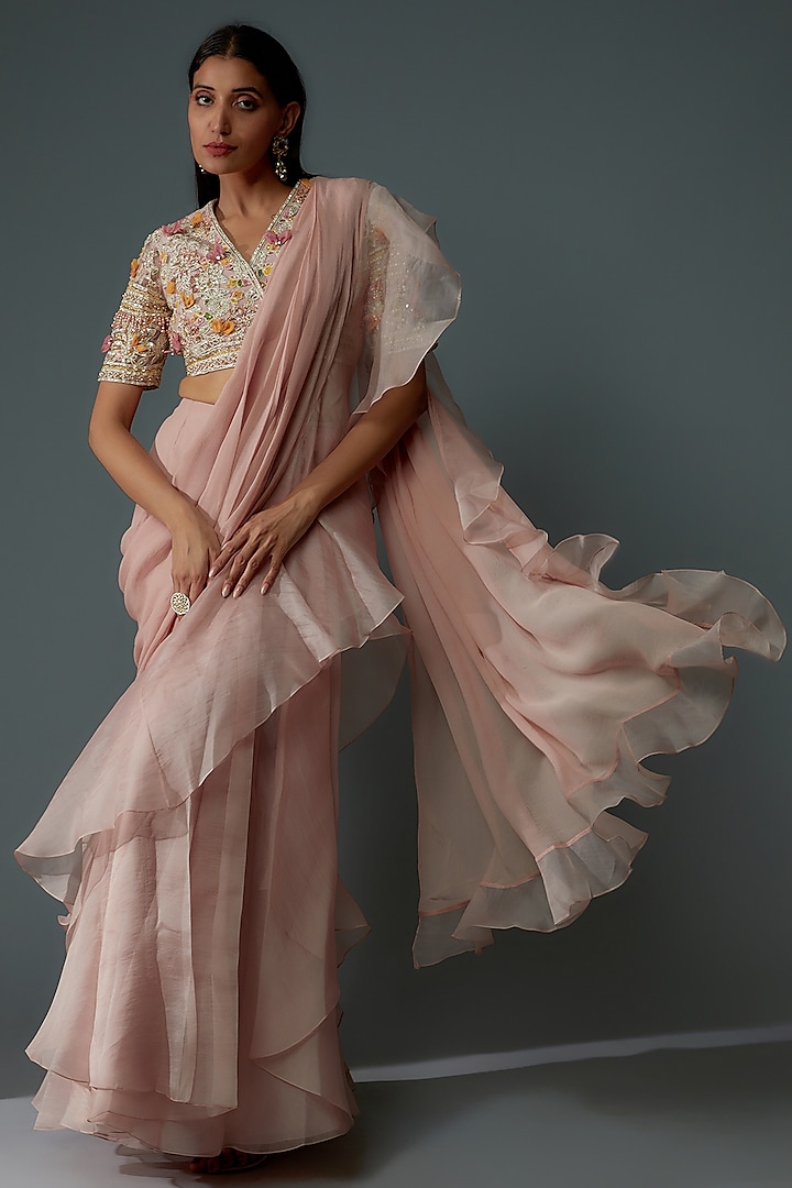 Dusty Pink Chiffon & Organza Draped Reception Saree Set by Ridhi Mehra at Pernia's Pop Up Shop