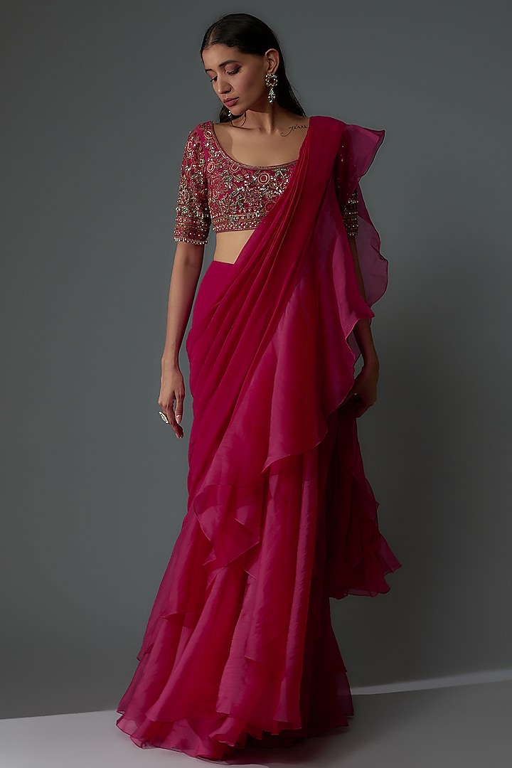 Fuchsia Chiffon & Organza Draped Saree Set by Ridhi Mehra at Pernia's Pop Up Shop