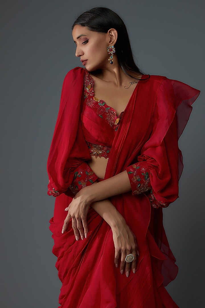 Red Chiffon & Organza Draped Reception Saree Set by Ridhi Mehra at Pernia's Pop Up Shop