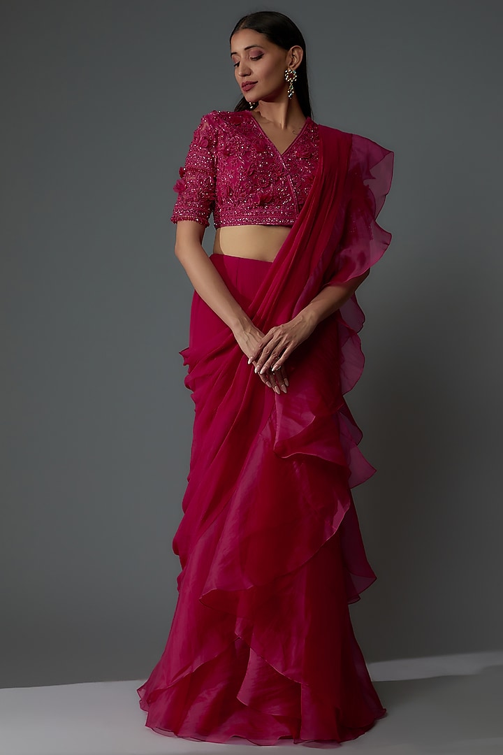 Red Organza & Chiffon Draped Saree Set by Ridhi Mehra at Pernia's Pop Up Shop