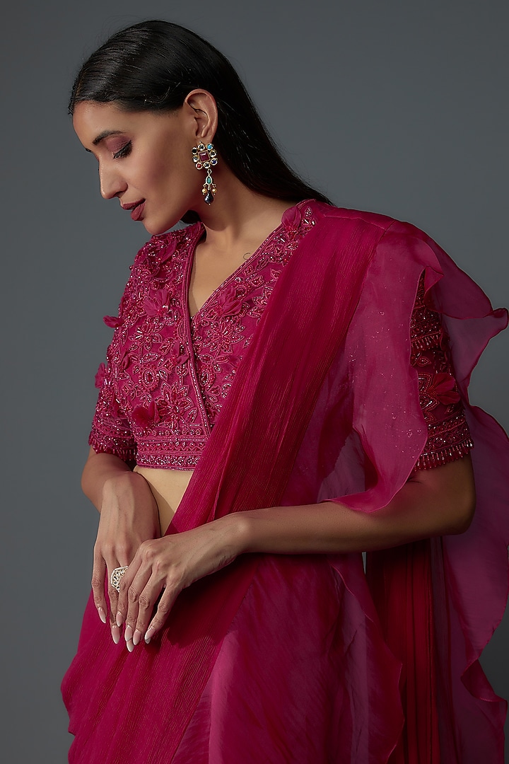 Red Organza & Chiffon Draped Reception Saree Set by Ridhi Mehra at Pernia's Pop Up Shop