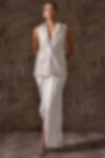Ivory Organza Embroidered Sleeveless Jacket Set by Ridhi Mehra at Pernia's Pop Up Shop