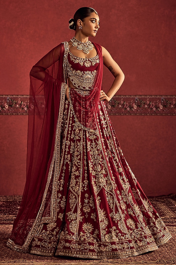 Red Georgette Embroidered Bridal Bridal Lehenga Set by Ridhi Mehra at Pernia's Pop Up Shop
