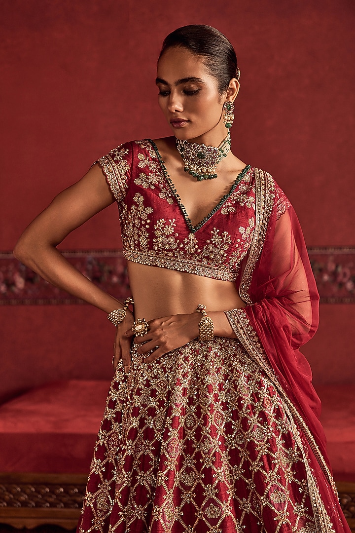 Red Raw Silk Embroidered Bridal Bridal Lehenga Set by Ridhi Mehra at Pernia's Pop Up Shop