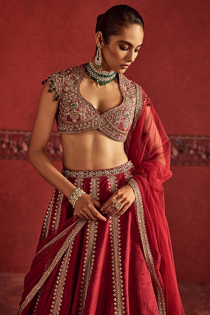 Red Raw Silk Embroidered Bridal Bridal Lehenga Set by Ridhi Mehra at Pernia's Pop Up Shop