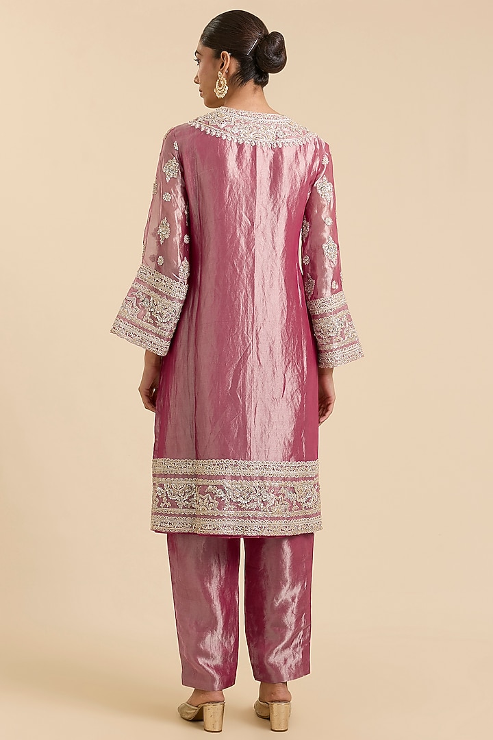Fuchsia Tissue Booti Embroidered Kurta Set by Ridhi Mehra at Pernia's Pop Up Shop