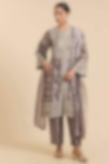 Deep Lilac Tissue Booti Embroidered Kurta Set by Ridhi Mehra at Pernia's Pop Up Shop
