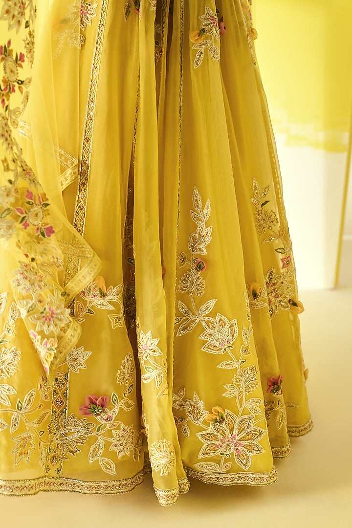 Yellow Organza Embroidered Bridal Lehenga Set by Ridhi Mehra at Pernia's Pop Up Shop