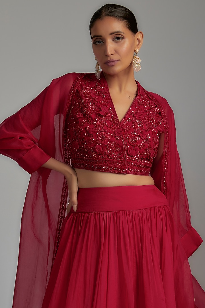 Red Organza Wedding Lehenga Set by Ridhi Mehra at Pernia's Pop Up Shop