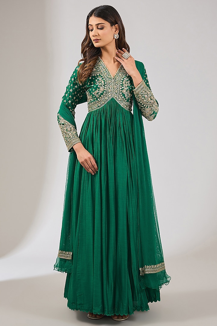 Emerald Green Fine Silk Embroidered Anarkali Set by Ridhi Mehra at Pernia's Pop Up Shop