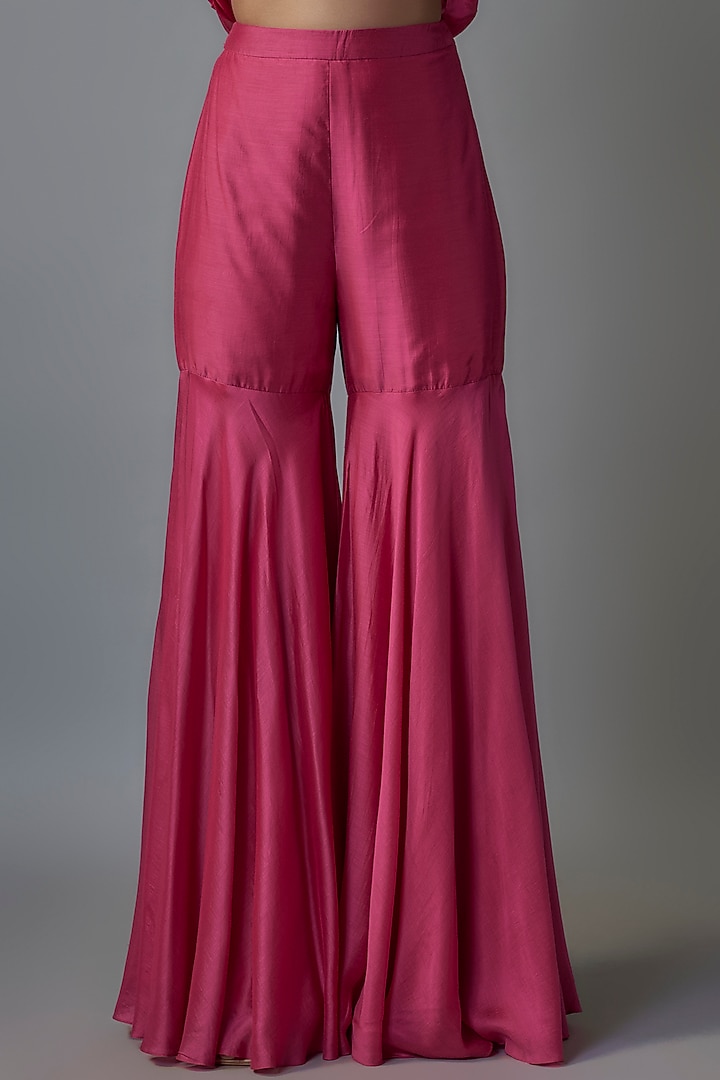 Royal Fuchsia Silk Gharara Set by Ridhi Mehra at Pernia's Pop Up Shop