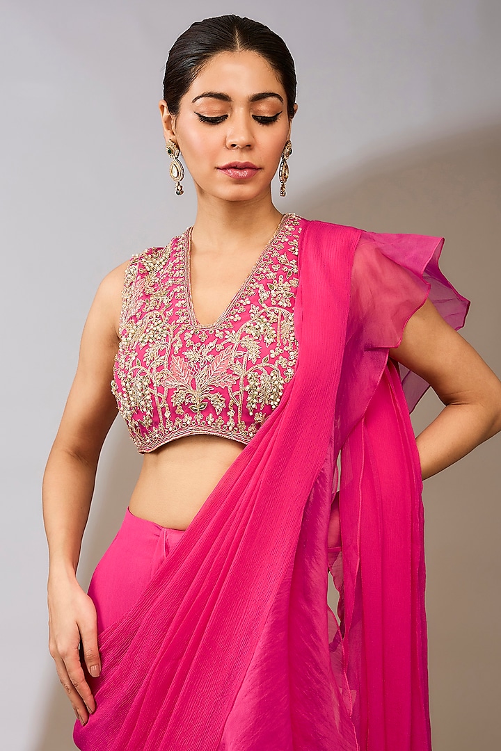 Royal Fuchsia Chiffon Draped Ruffled Reception Saree Set by Ridhi Mehra at Pernia's Pop Up Shop