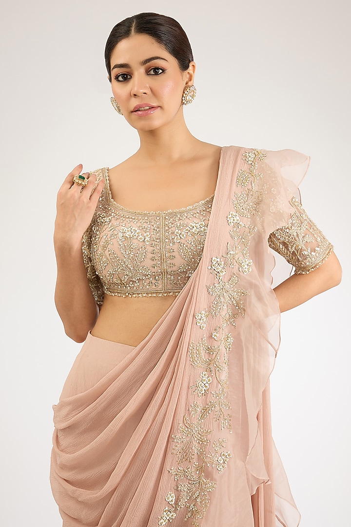 Dusty Pink Organza Draped Ruffled Reception Saree Set by Ridhi Mehra at Pernia's Pop Up Shop