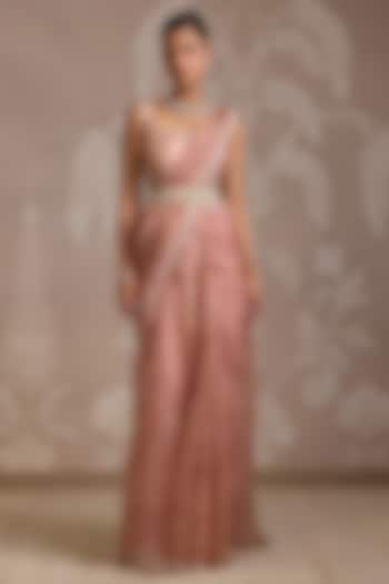 Coral Gold Organza Reception Saree Set by Ridhi Mehra at Pernia's Pop Up Shop