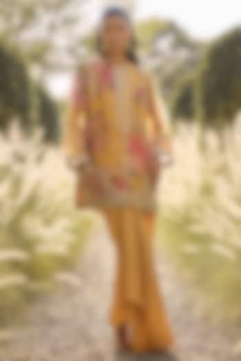 Yellow Organza Printed & Embroidered Kurta Set by Ridhi Mehra at Pernia's Pop Up Shop