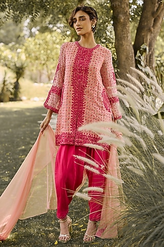 Pink Organza Printed & Embroidered Kurta Set by Ridhi Mehra