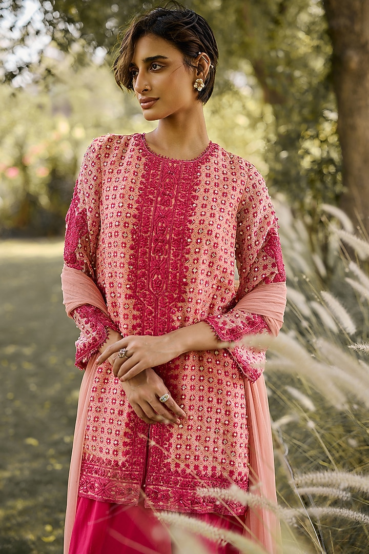 Pink Organza Printed & Embroidered Kurta Set by Ridhi Mehra at Pernia's Pop Up Shop