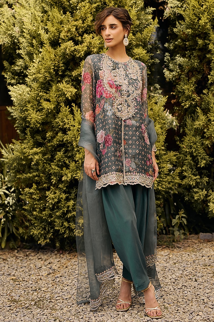 Sage Green Organza Printed & Embroidered Kurta Set by Ridhi Mehra at Pernia's Pop Up Shop