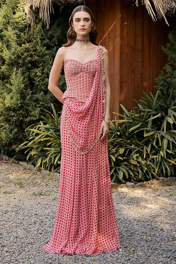 Fuchsia Chiffon Printed Pre-Stitched Wedding Saree Set by Ridhi Mehra at Pernia's Pop Up Shop