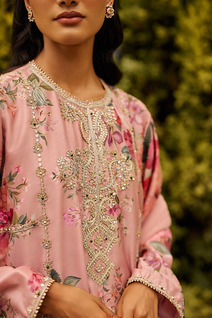 Dusky Pink Georgette Printed & Embroidered Kurta Set by Ridhi Mehra at Pernia's Pop Up Shop