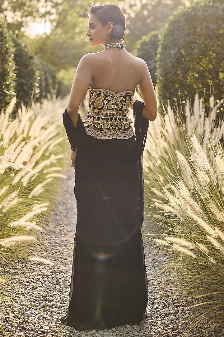 Black Chiffon Draped Reception Saree Set by Ridhi Mehra at Pernia's Pop Up Shop