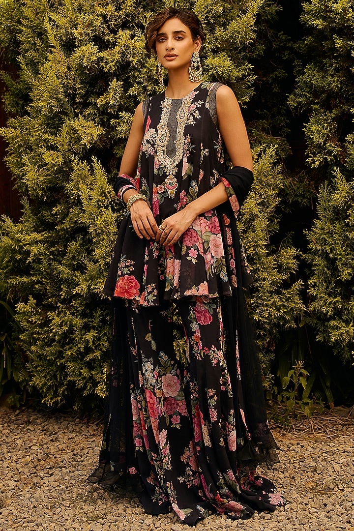 Black Georgette Printed Gharara Set by Ridhi Mehra at Pernia's Pop Up Shop