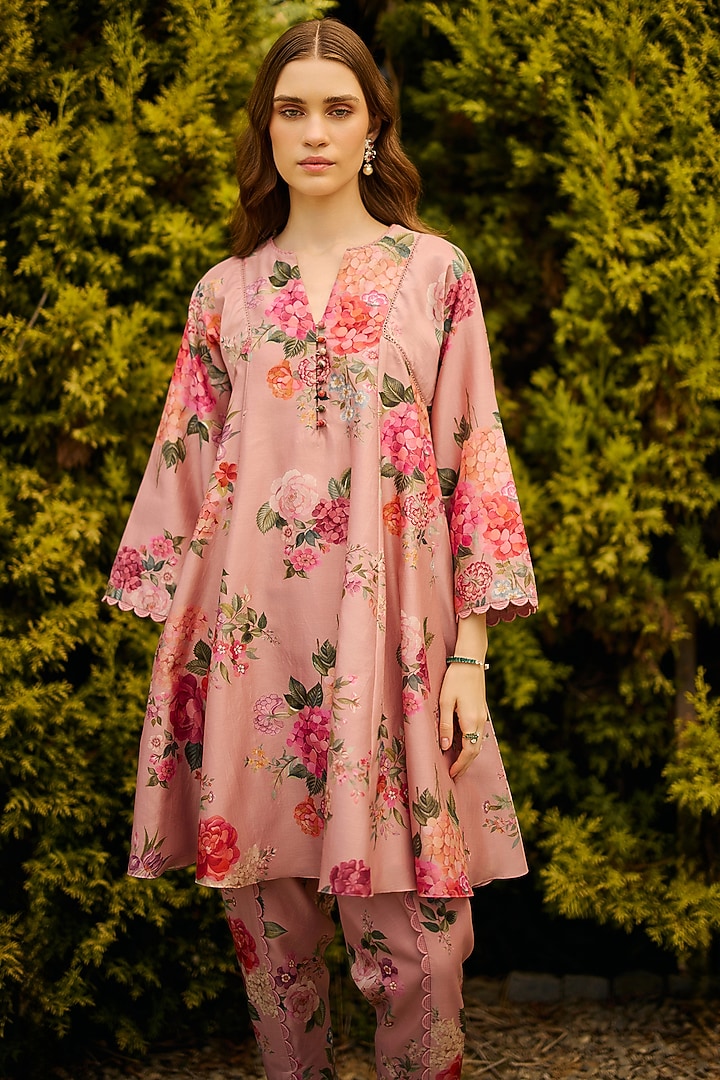Dusky Pink Chanderi Printed Flared Kurta Set by Ridhi Mehra at Pernia's Pop Up Shop