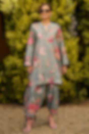 Powder Blue Chanderi Printed Straight Kurta Set by Ridhi Mehra at Pernia's Pop Up Shop