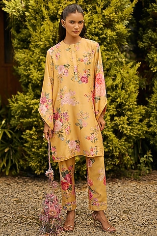 Yellow Chanderi Printed Straight Kurta Set by Ridhi Mehra