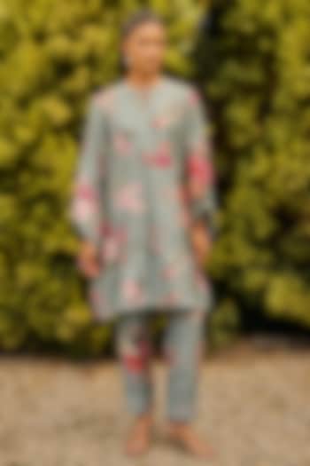 Sage Green Chanderi Printed Straight Kurta Set by Ridhi Mehra at Pernia's Pop Up Shop