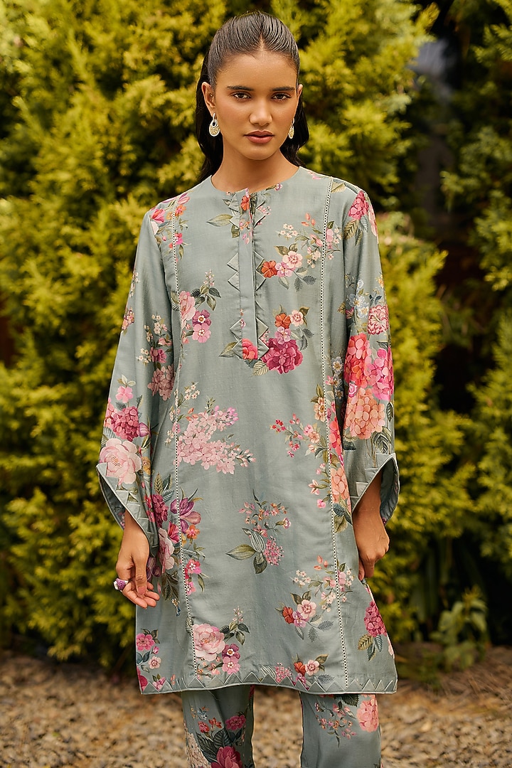 Sage Green Chanderi Printed Straight Kurta Set by Ridhi Mehra at Pernia's Pop Up Shop