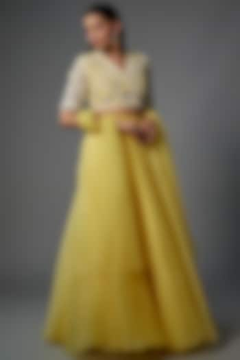 Yellow Organza & Chiffon Wedding Lehenga Set by Ridhi Mehra at Pernia's Pop Up Shop