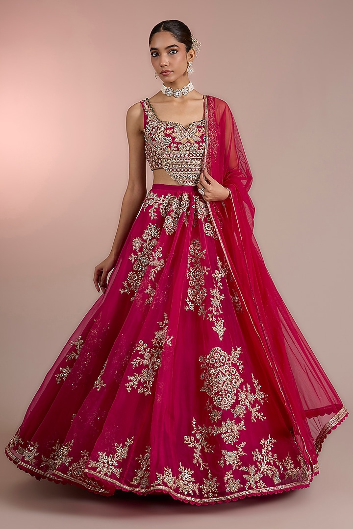 Red Organza Embroidered Bridal Lehenga Set by Ridhi Mehra at Pernia's Pop Up Shop