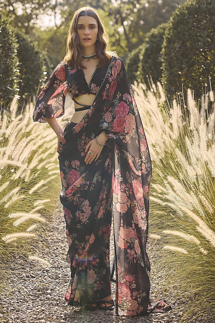 Black Georgette Printed Wedding Saree Set by Ridhi Mehra at Pernia's Pop Up Shop