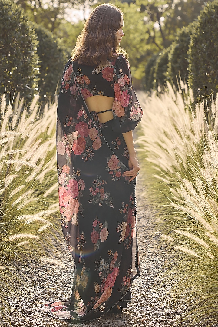 Black Georgette Printed Wedding Saree Set by Ridhi Mehra at Pernia's Pop Up Shop