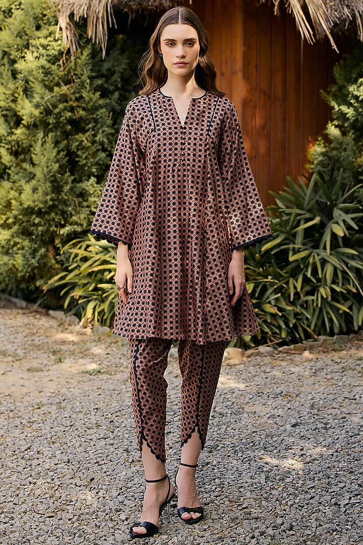 Black Chanderi Printed Flared Kurta Set by Ridhi Mehra at Pernia's Pop Up Shop