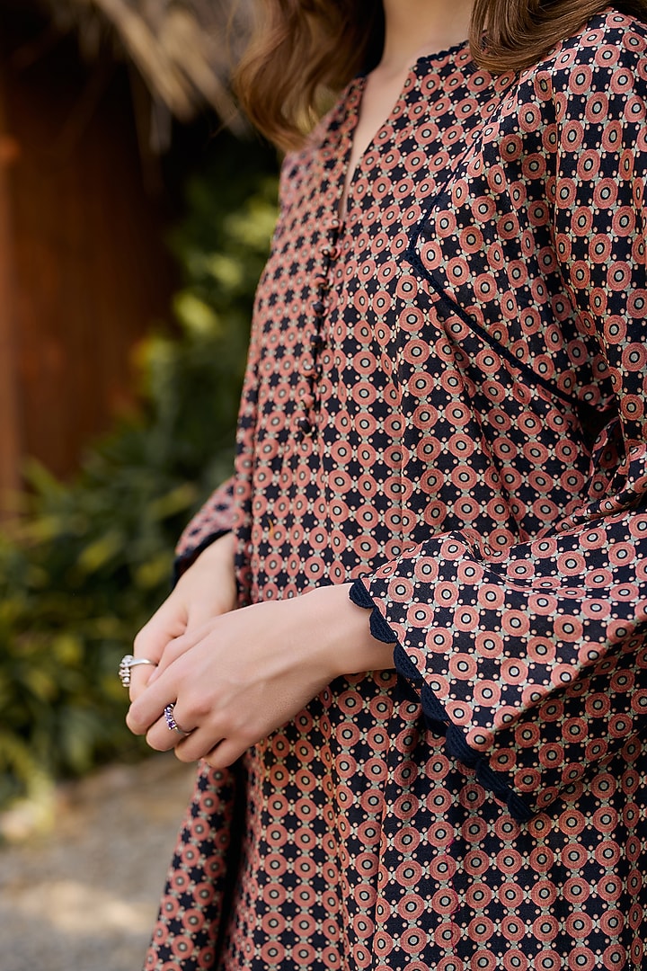 Black Chanderi Printed Flared Kurta Set by Ridhi Mehra at Pernia's Pop Up Shop