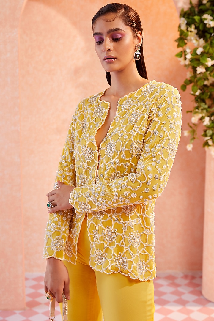 Primrose Yellow Georgette Flared Pant Set by Ridhi Mehra at Pernia's Pop Up Shop